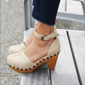 Jeffrey Campbell x Free people daubs clogs size 8